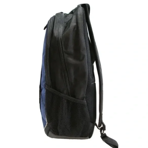 New Reebok Trainer Backpack Confort Straps and Water Resistant 24L Navy Color - Picture 4 of 6